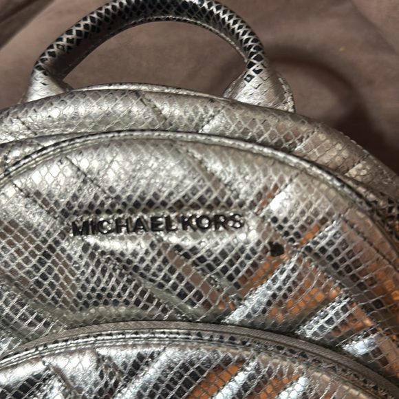 Silver Michael Kors leather backpack - Picture 6 of 13